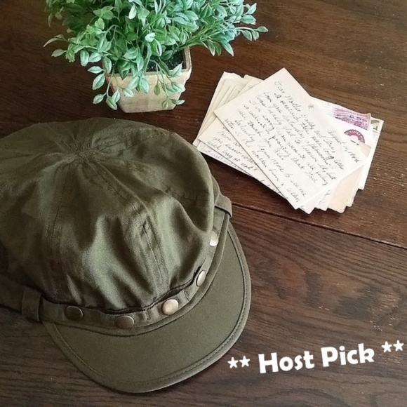 Accessories - ** HOST PICK ** Newsboy Cap in Army Green